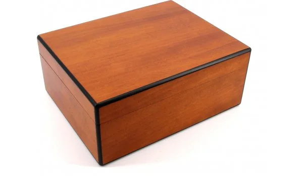 Cave à cigares Savoy de Ashton Humidor Bois de poirier Medium Édition basique