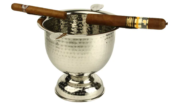 Cendrier Stinky Cigar grand en acier inoxydable martelé